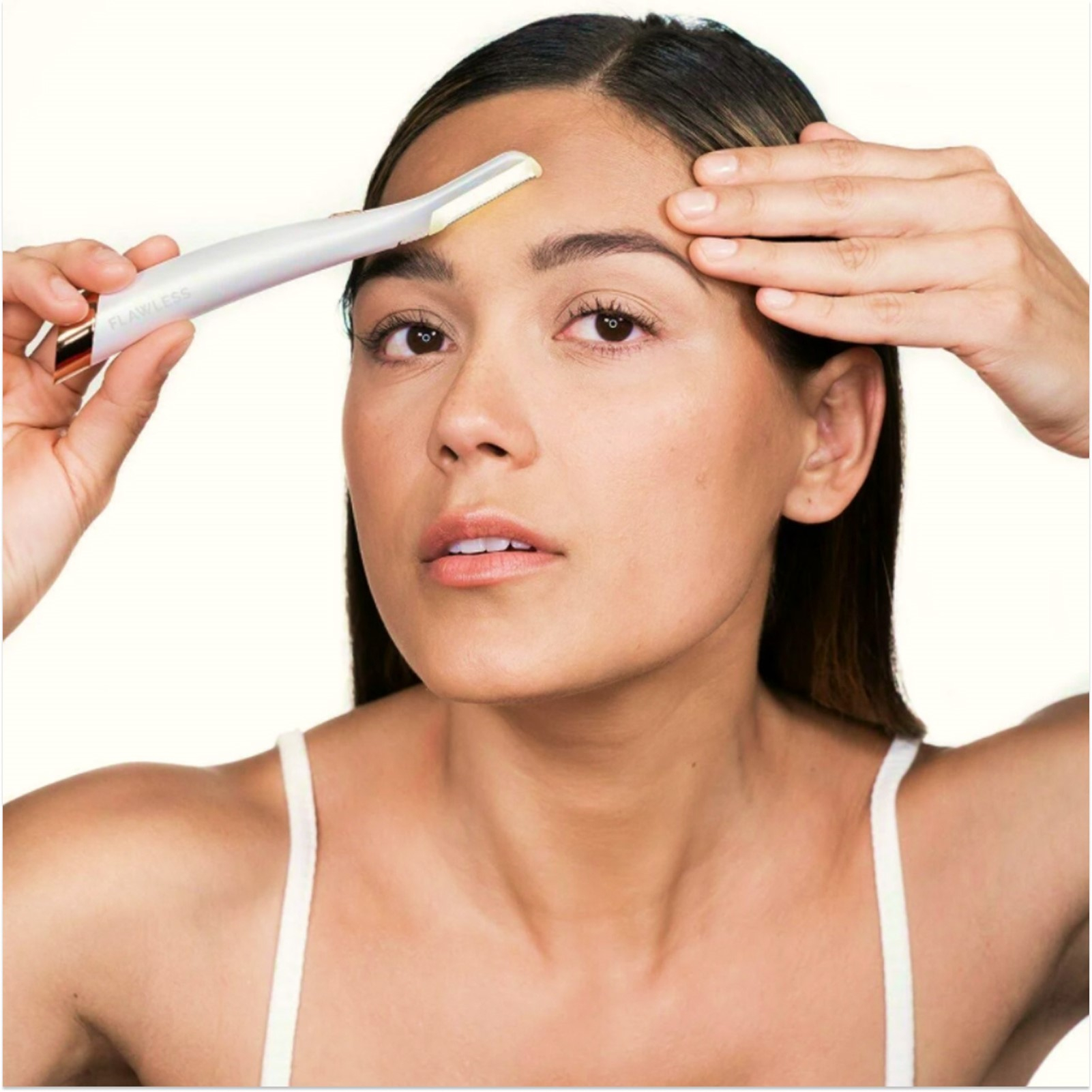 Finishing Touch Flawless™ Dermaplane Glow