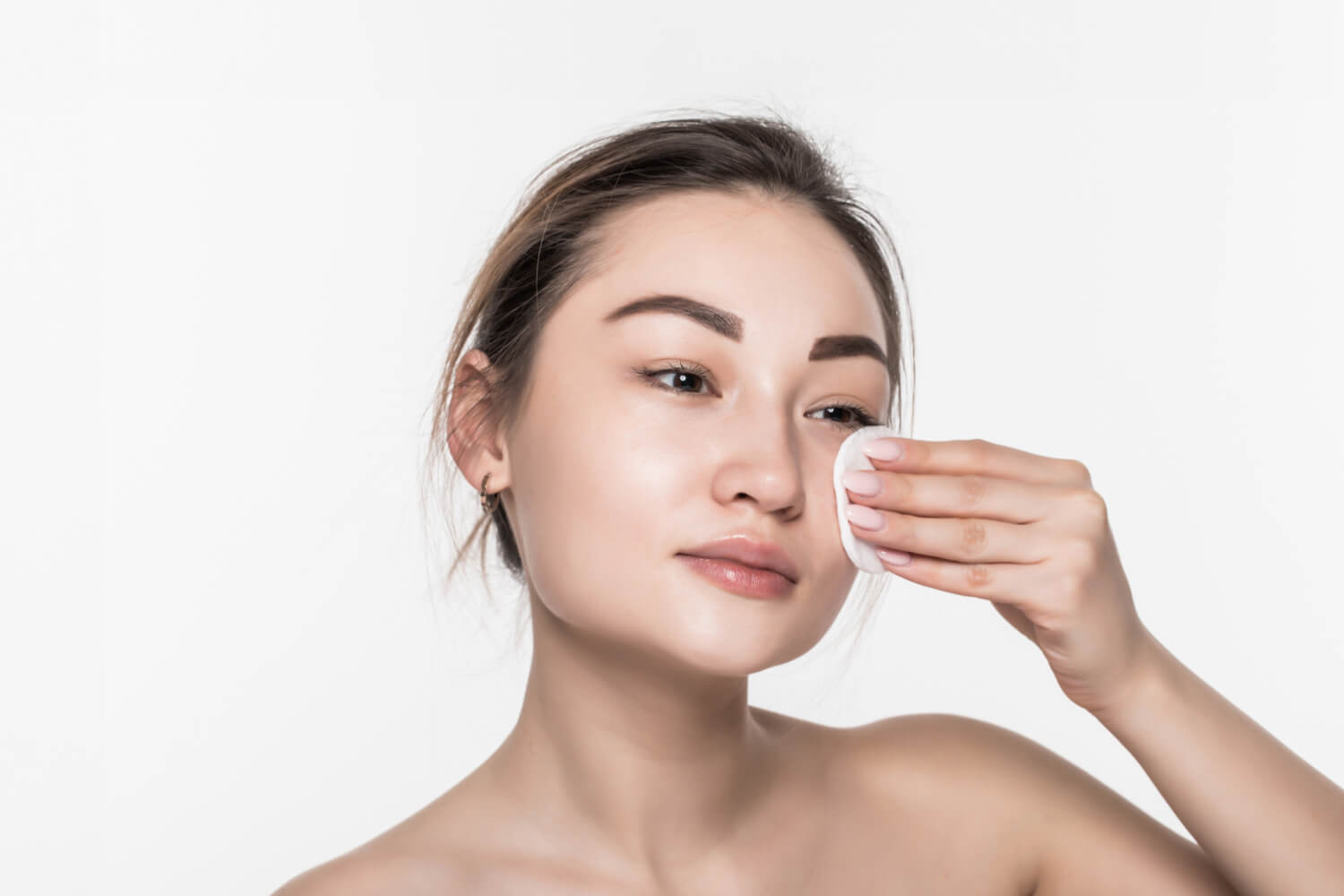 How to Remove Waterproof Mascara